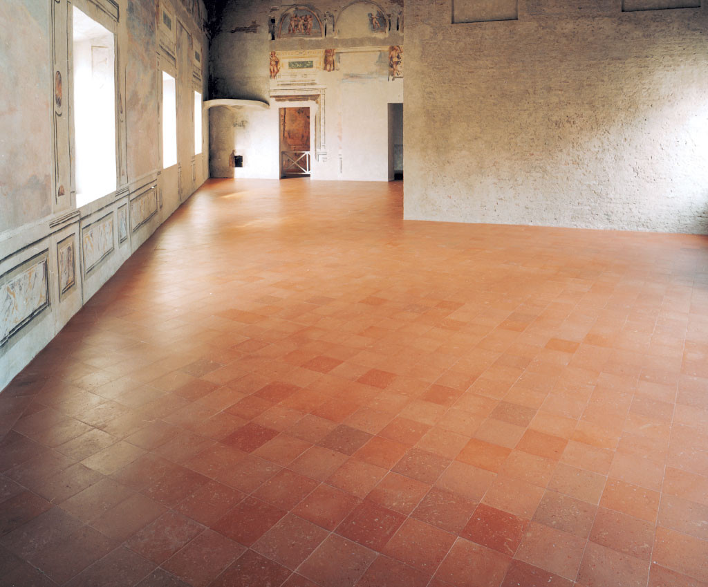 Pavimento in cotto fatto a mano Nocciolato - Palazzo Ducale - Mantova Sala dello Specchio Secolo XVI