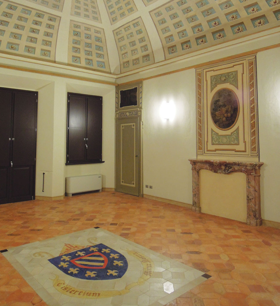 Pavimento in cotto fatto a mano Nocciolato - Salone Certosa Pavia